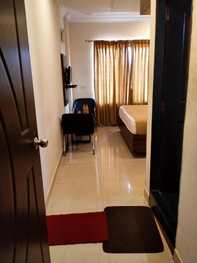 Hotel Green Park Suites Manipal Exterior foto